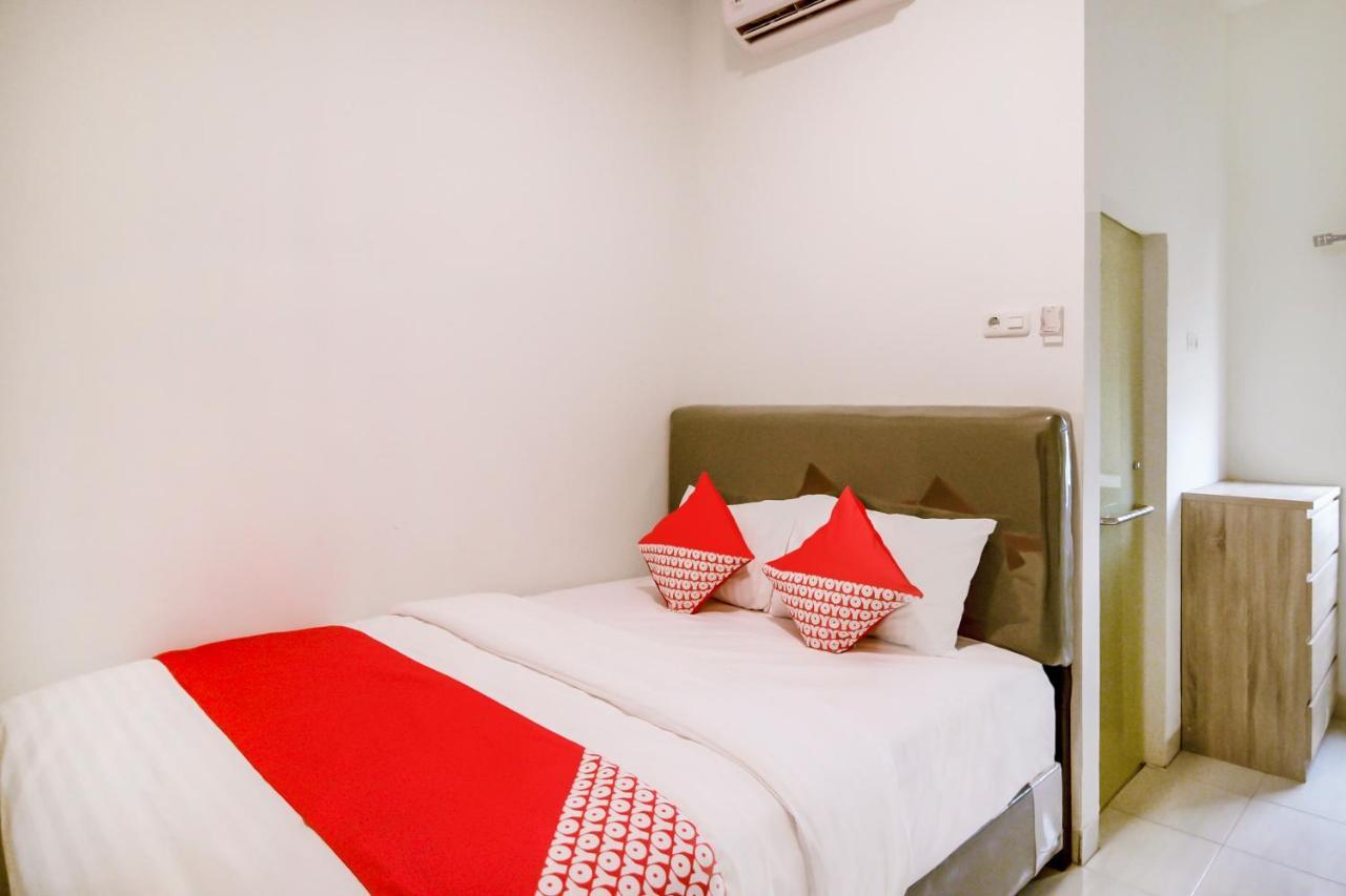 Hotel Oyo 183 The Pipe House Palembang Exteriér fotografie