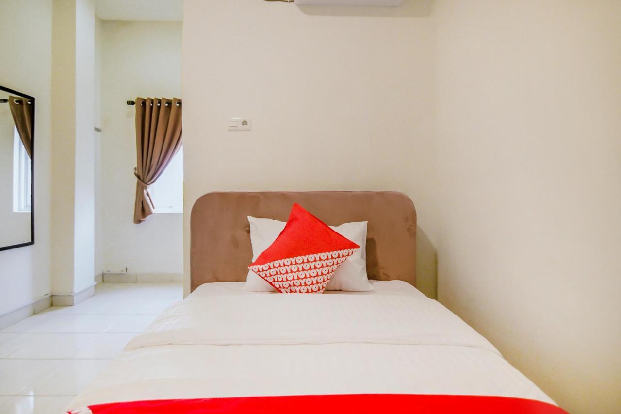 Hotel Oyo 183 The Pipe House Palembang Exteriér fotografie