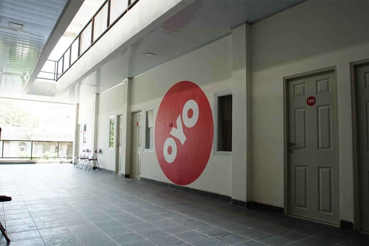 Hotel Oyo 183 The Pipe House Palembang Exteriér fotografie