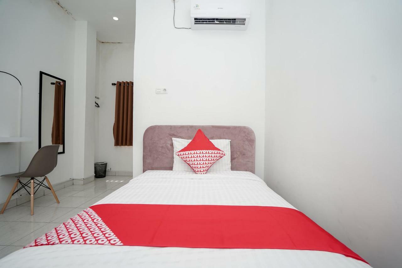 Hotel Oyo 183 The Pipe House Palembang Exteriér fotografie