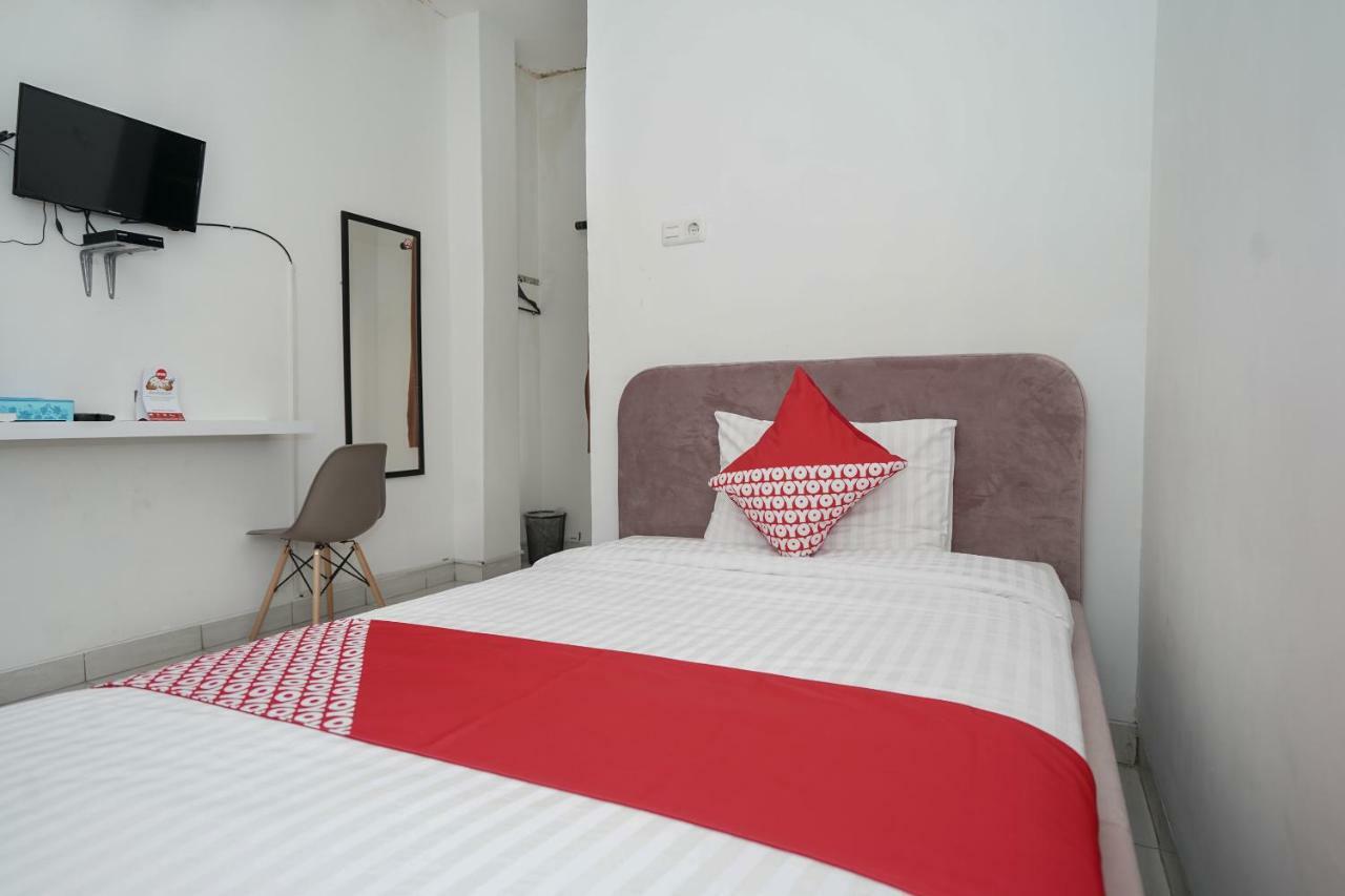 Hotel Oyo 183 The Pipe House Palembang Exteriér fotografie