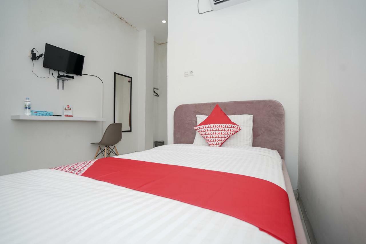 Hotel Oyo 183 The Pipe House Palembang Exteriér fotografie